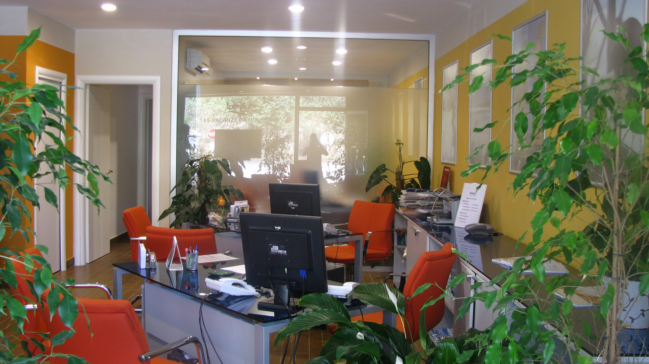 interno negozio Iperclub Vancanze